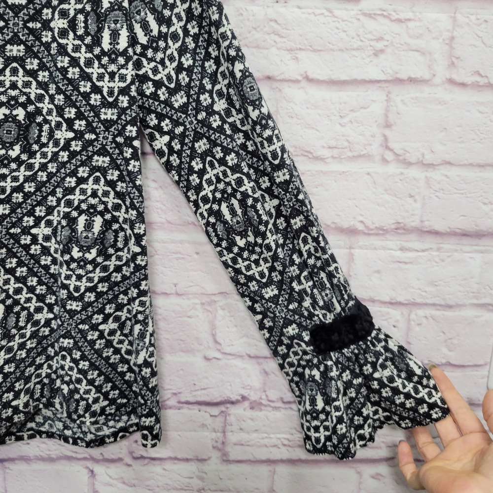 Lucky Brand Boho Geometric Medallion Blouse M Bell Sleeve Hippie Cottagecore - Picture 6 of 9
